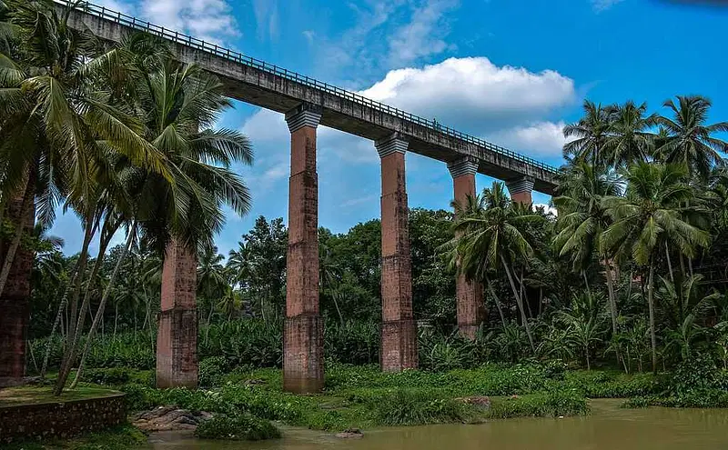 Mathoor Aqueduct Kanyakumari Pravin Travels